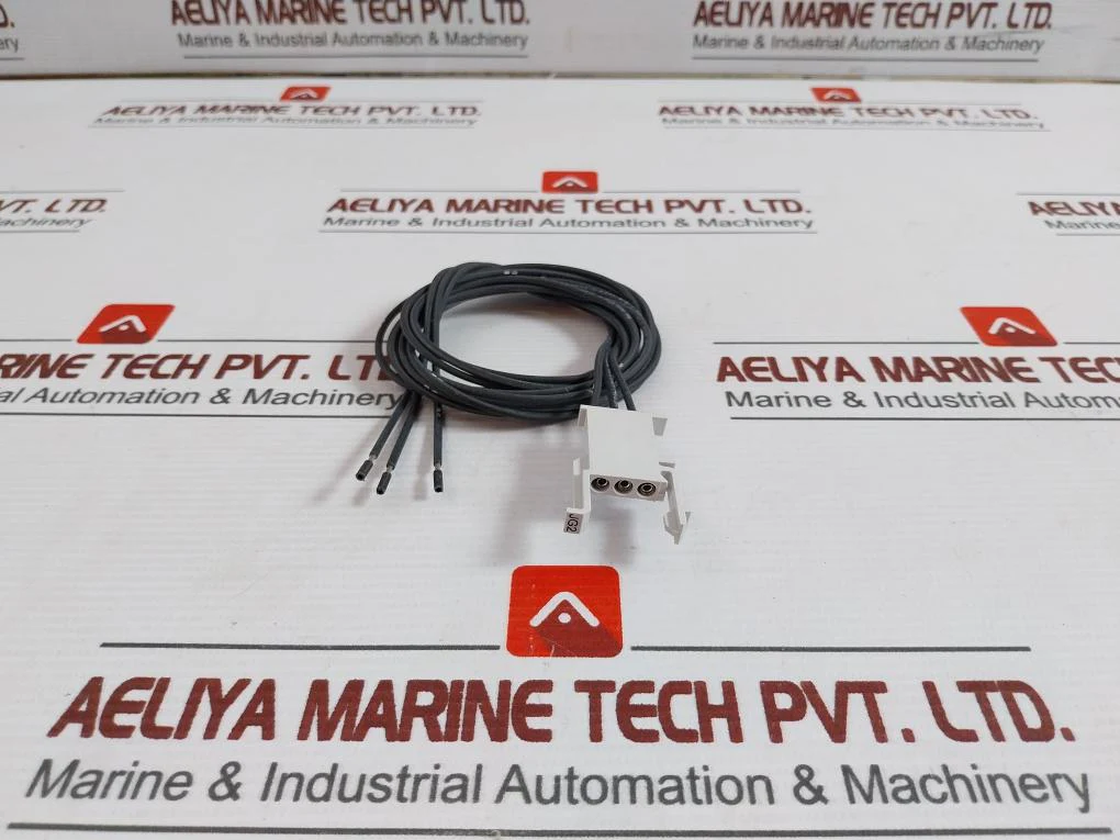 Abb 1Sda064507R1 Key Lock And Heavy Duty Padlock Kit Aux-sa-c 250 V Xt2-xt4 W - Image 6