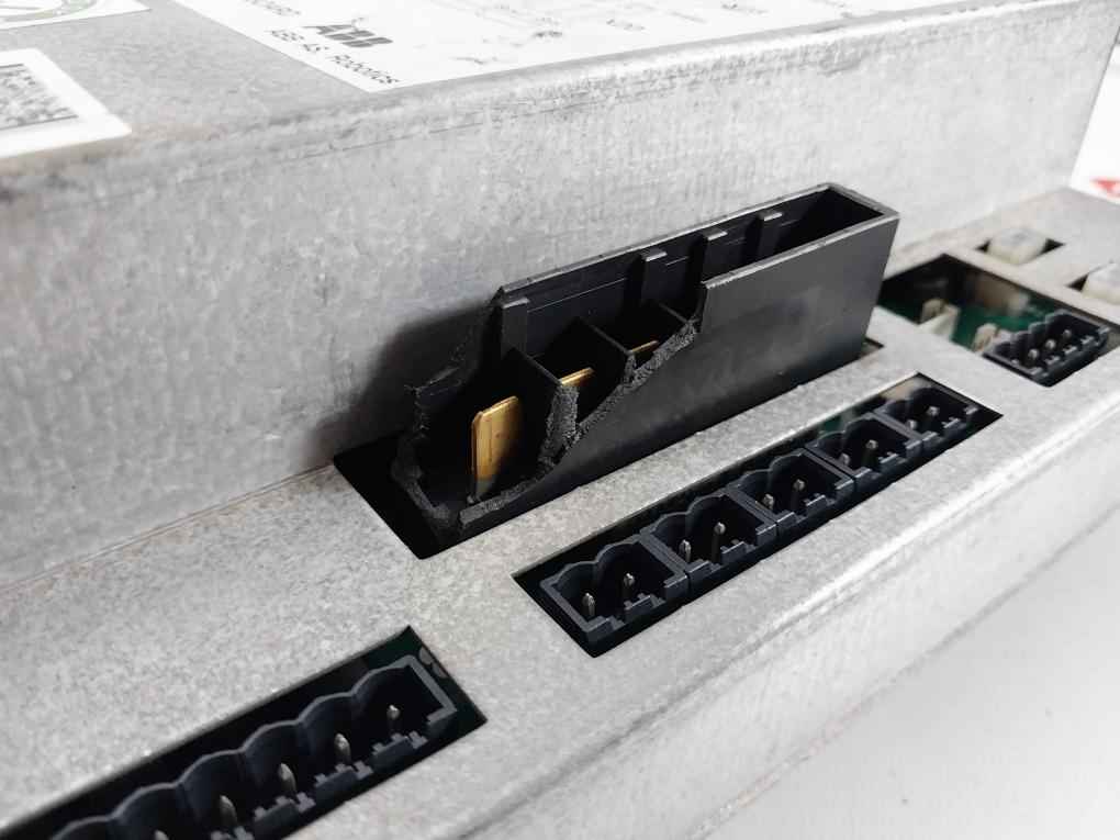 Abb 3Hna023093-001 Power Distribution Board 700Va 50/60Hz 24V Dc (Not Working) - Image 9