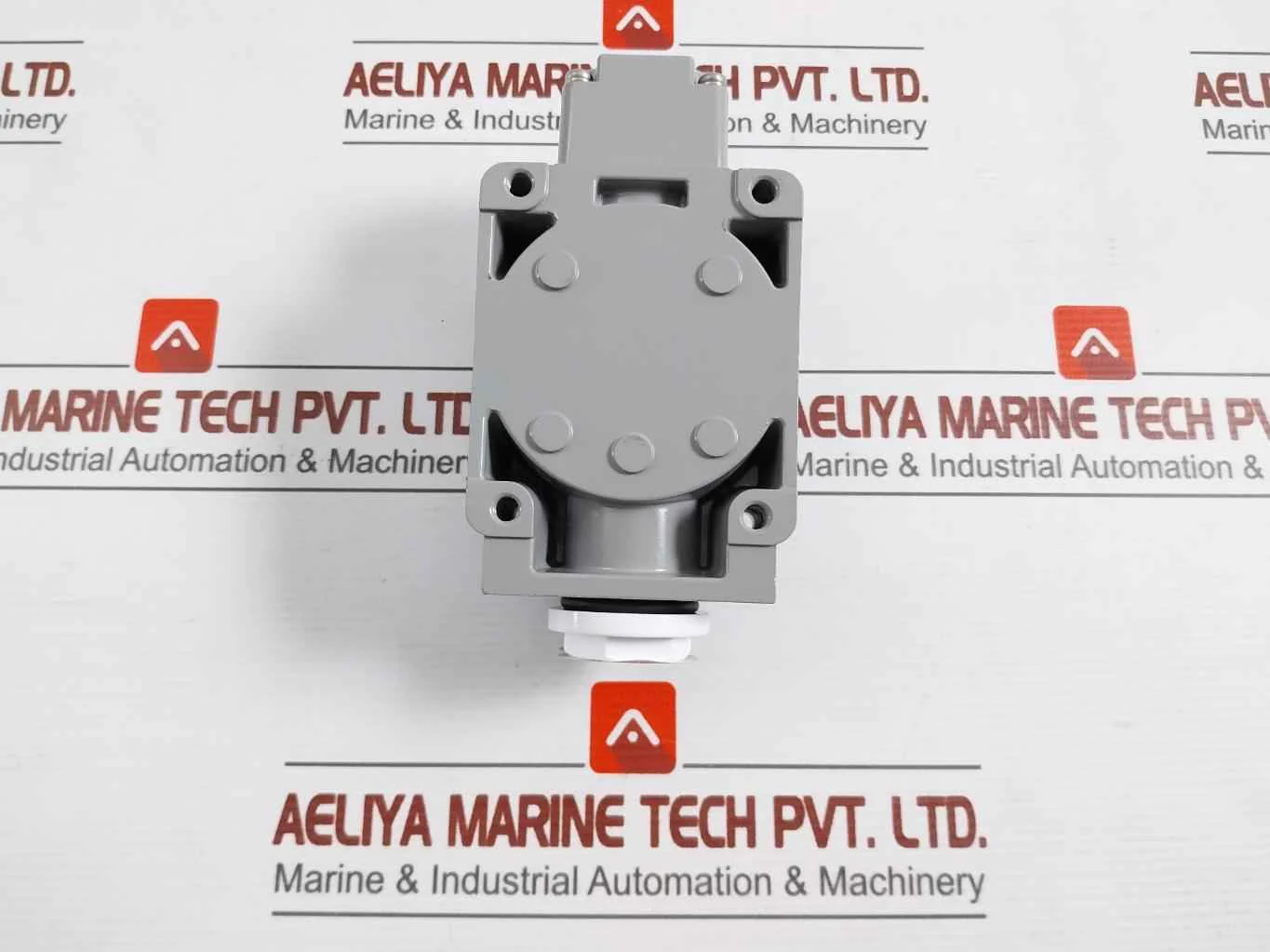 Azbil Vcx-7001-j Explosion Proof Switch Ip67 5A-250Vac - Image 9