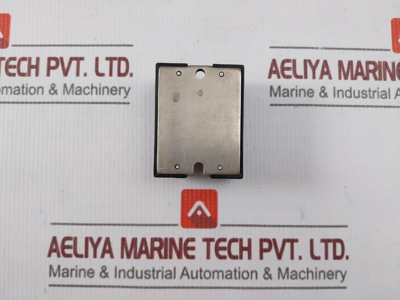 Crydom D2410 Solid-state Relay Output-240V-10A,Input-3-32V - Image 2