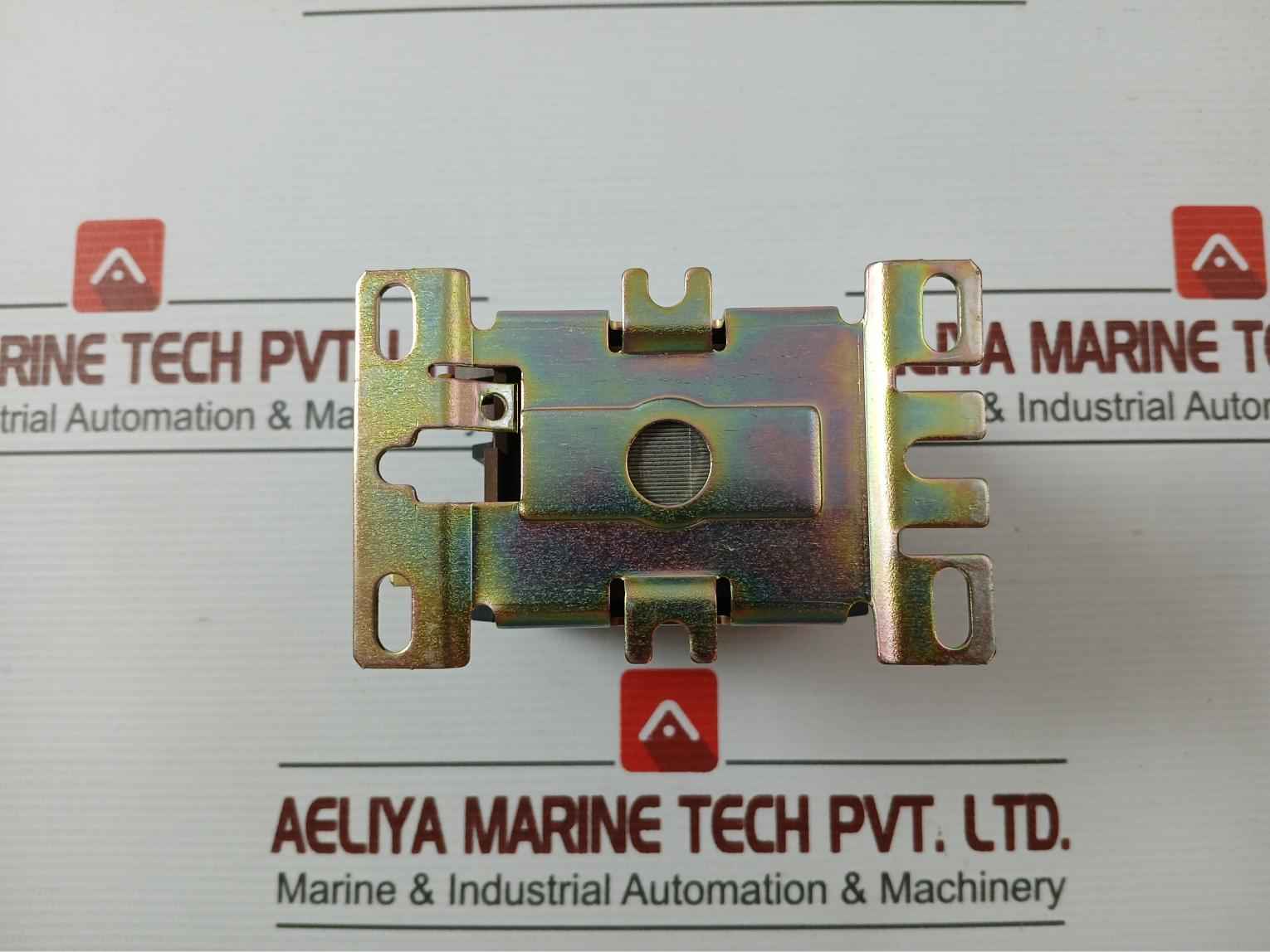 Cutler-hammer C25Dna3402 Contactor 40A/50-60Hz - Image 9