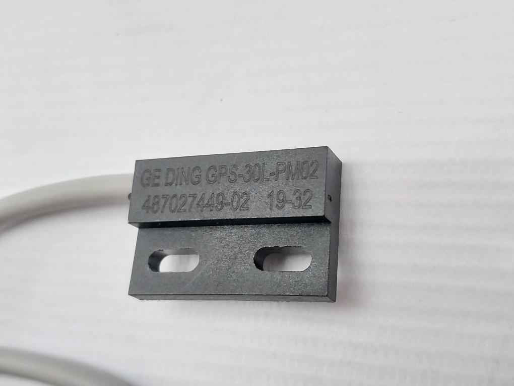 Electrolux 487027449 Magnetic Switch - Image 7