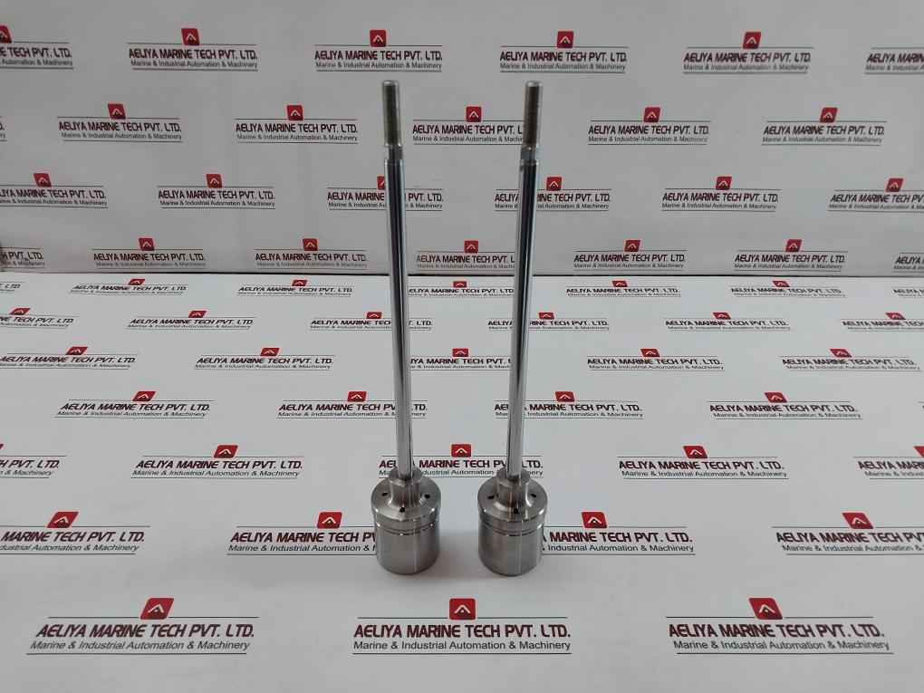 Fisher Control 27A3938X042 Trims Guide Bushing Plug & Stem Assembly - Image 2