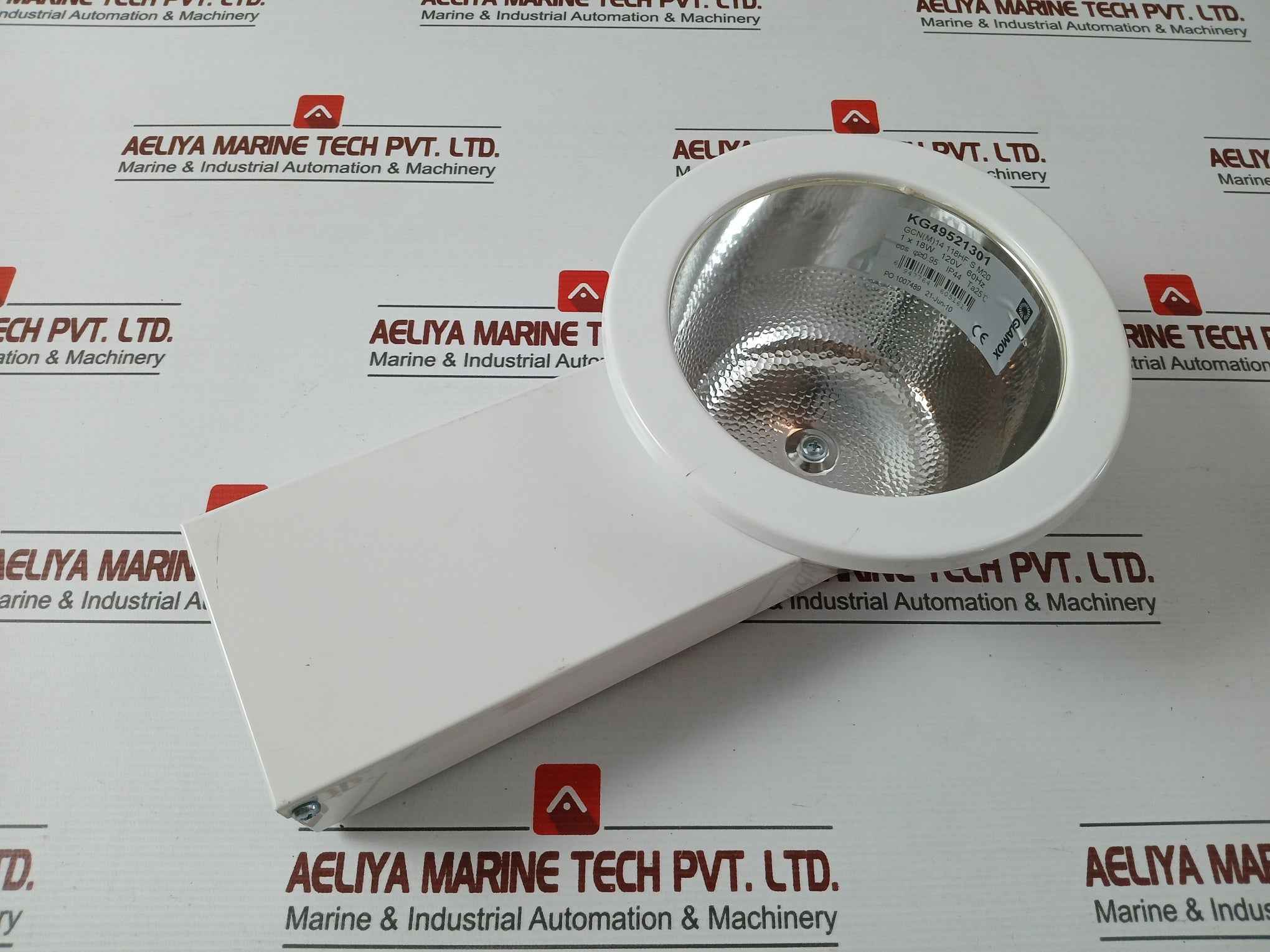 Glamox Gcn(M)14 118Hf S M20 Industrial Lighting Fixture 1 X 18W 120V 60Hz - Image 4