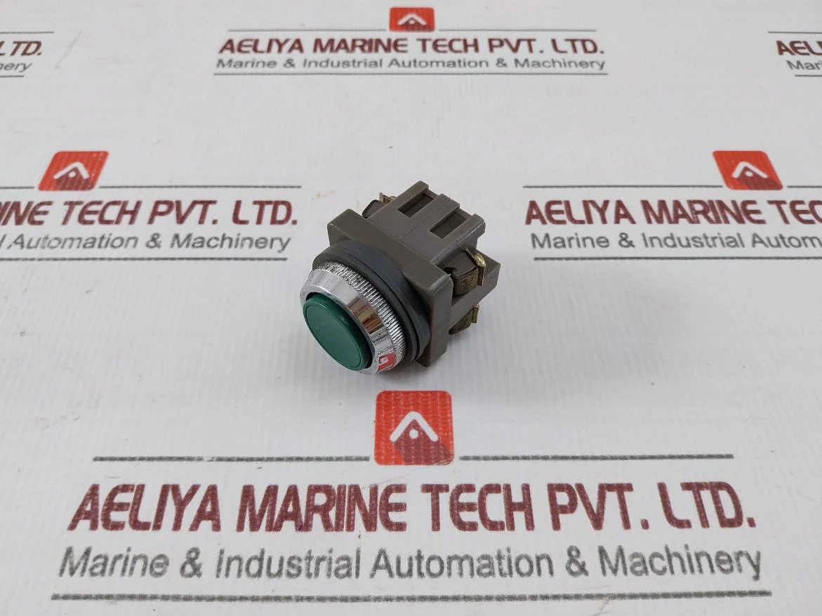 Izumi 411C Push Button Switch 600V Max - Image 3