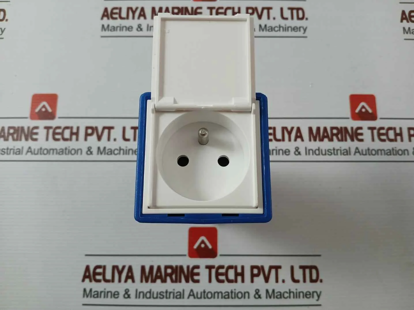 Legrand 521 03 Power Connector Adapter Plug Ip40 - Image 10