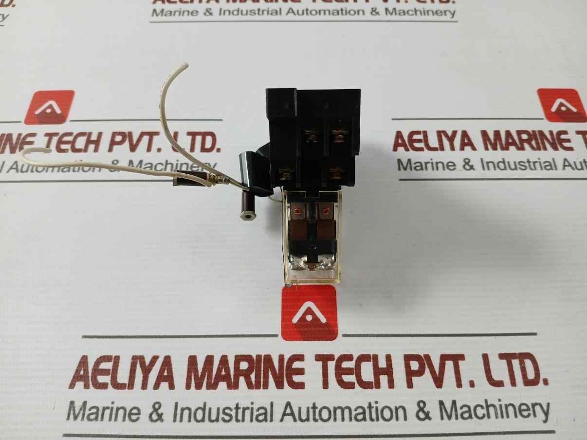 Omron Ly2 Relay With A Socket Base 100/110 Vac - Image 6