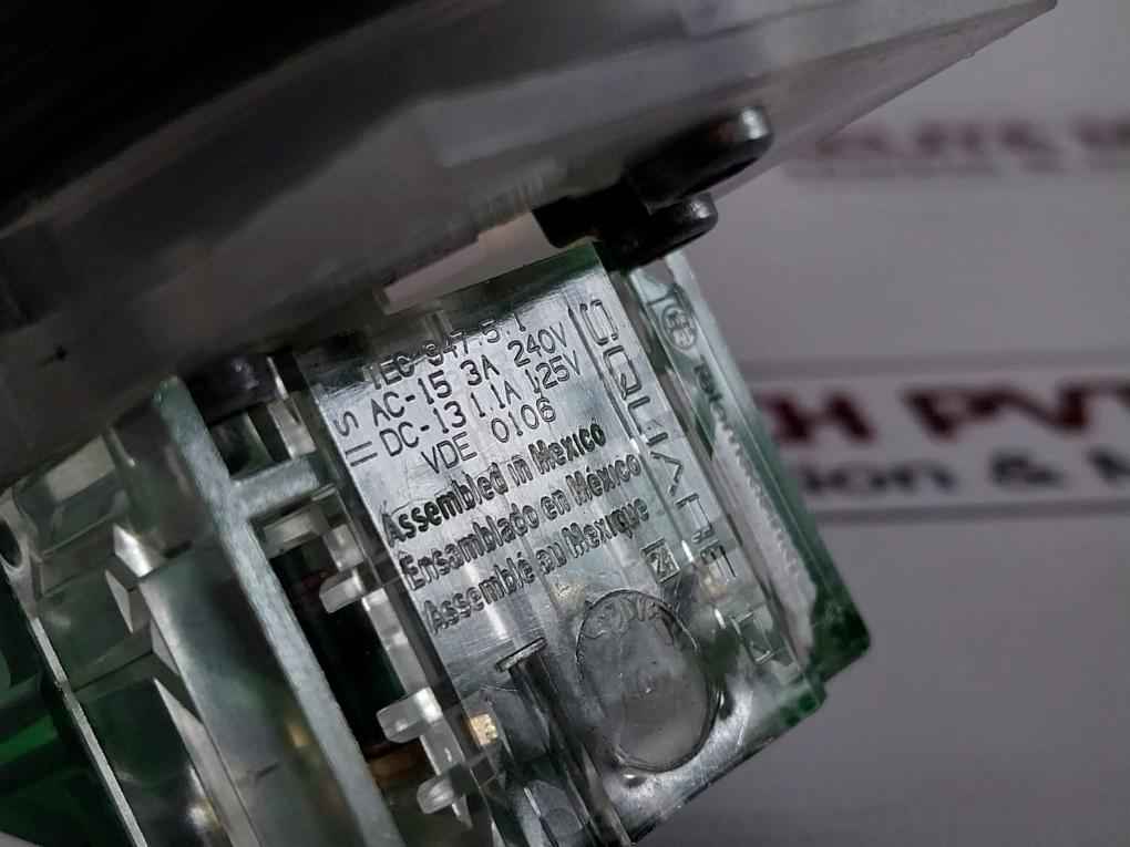 Telemecanique 9001 Ka2 Contact Block With Pushbutton Ser K - Image 10
