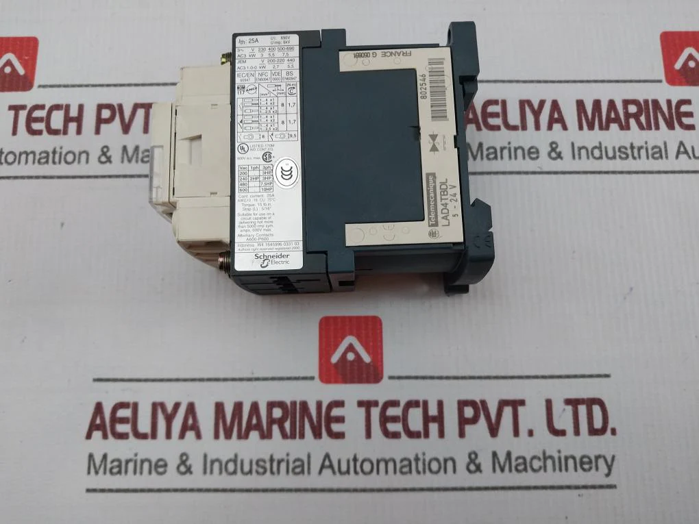 Telemecanique Lc1D126Bd 3 Pole Electromagnetic Contactor 690V - Image 4