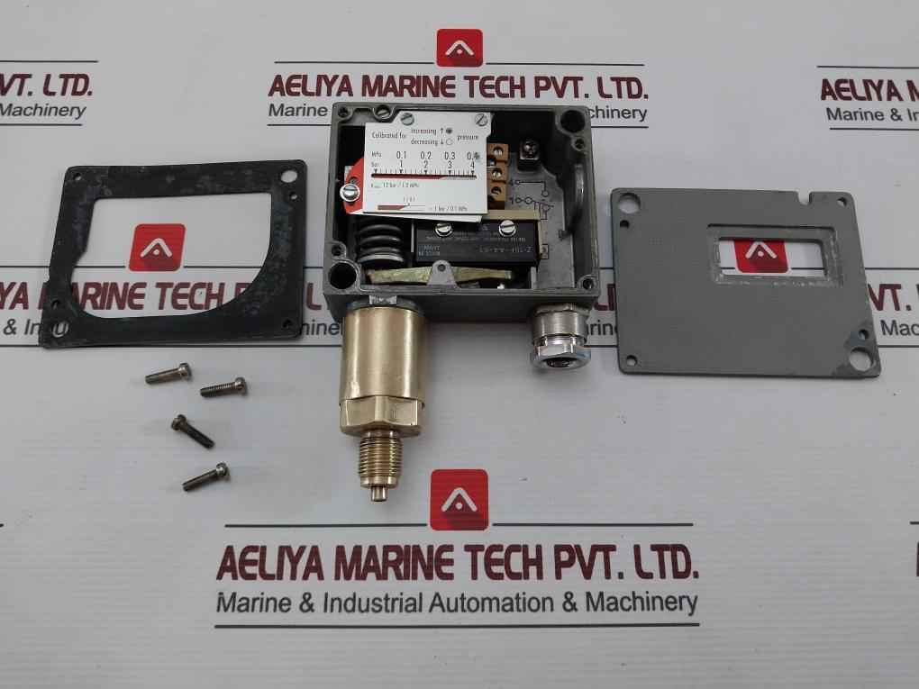 Trafag 900.2376.924 Pressostat For Increasing Pressure 0-4 Bar - Image 6