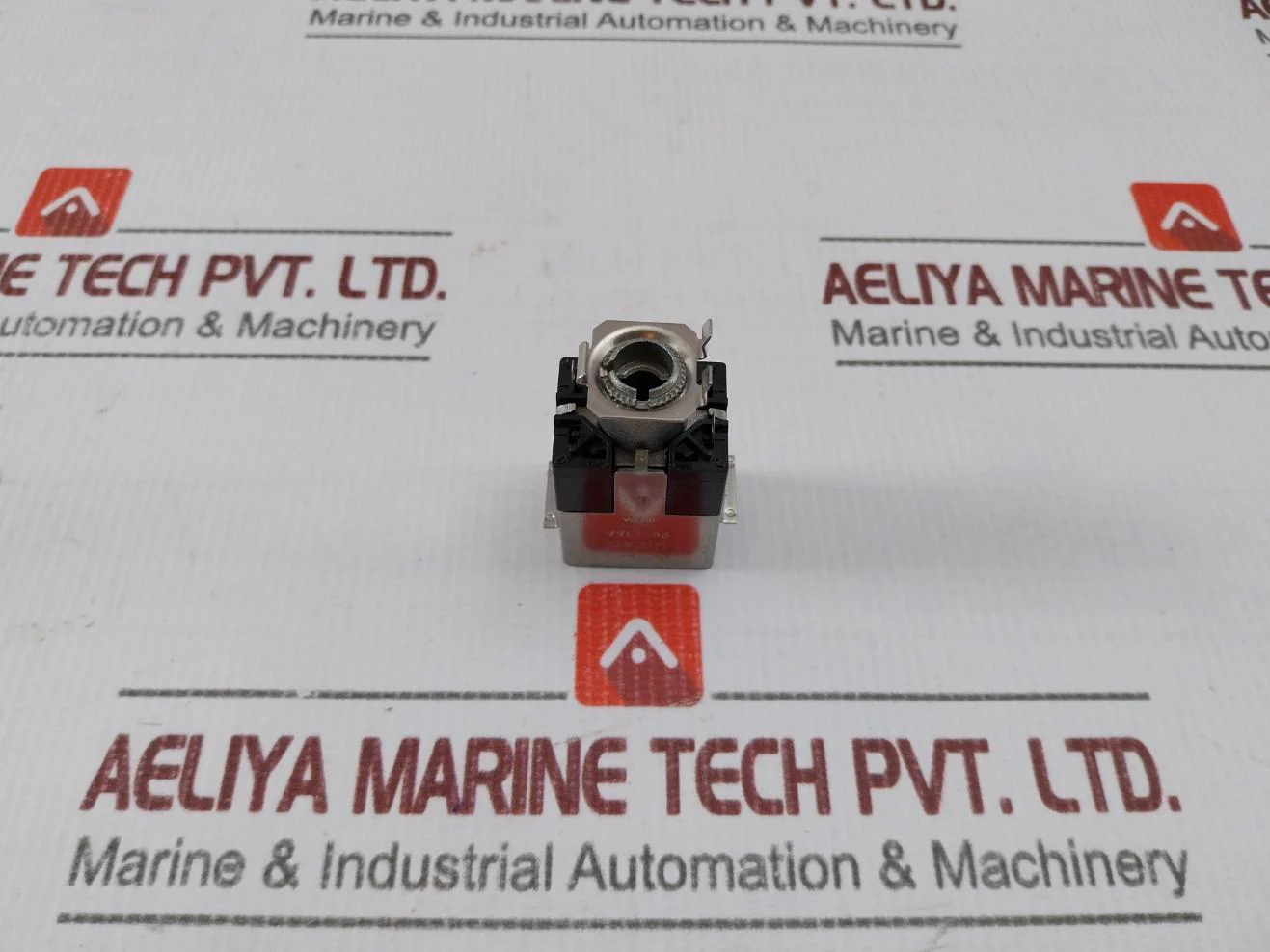 Yamatake Honeywell 2C-l1Aa Micro Switch - Image 4